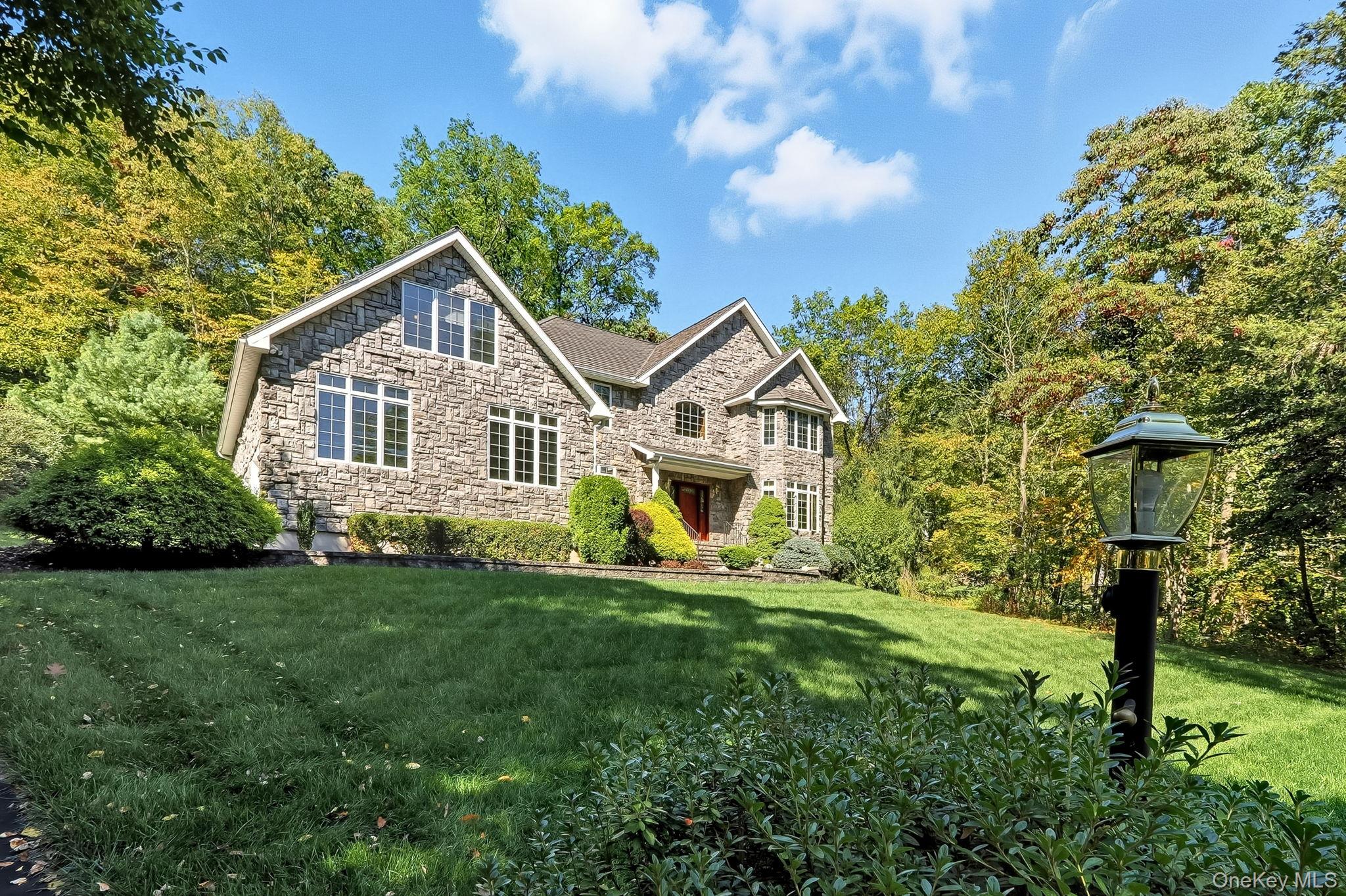 #4 photo, 4 Hamlet Way, Hopewell Junction , NY 12533