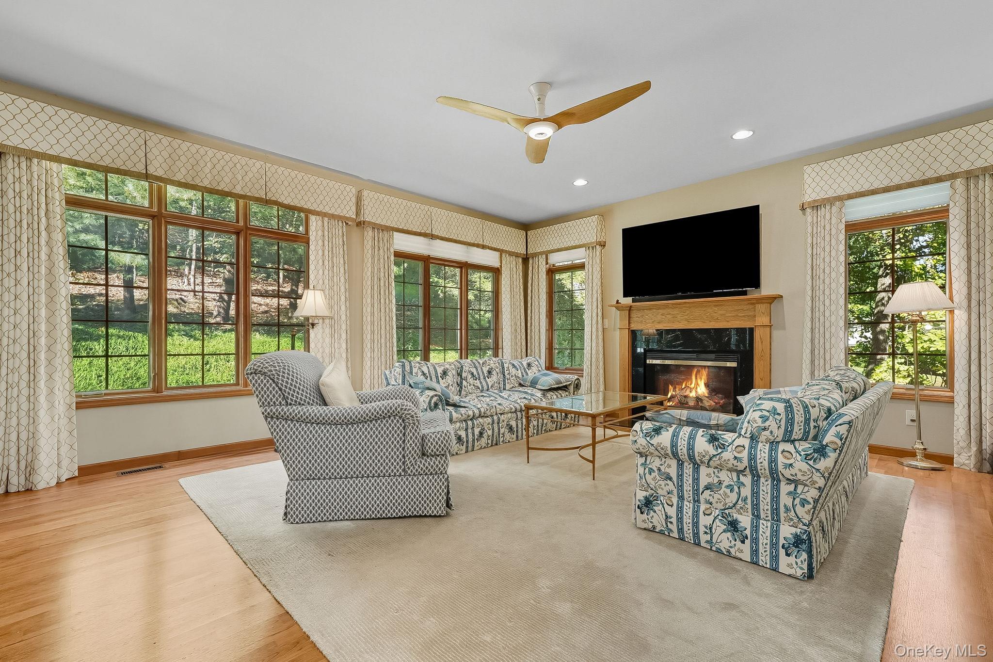 #8 photo, 4 Hamlet Way, Hopewell Junction , NY 12533