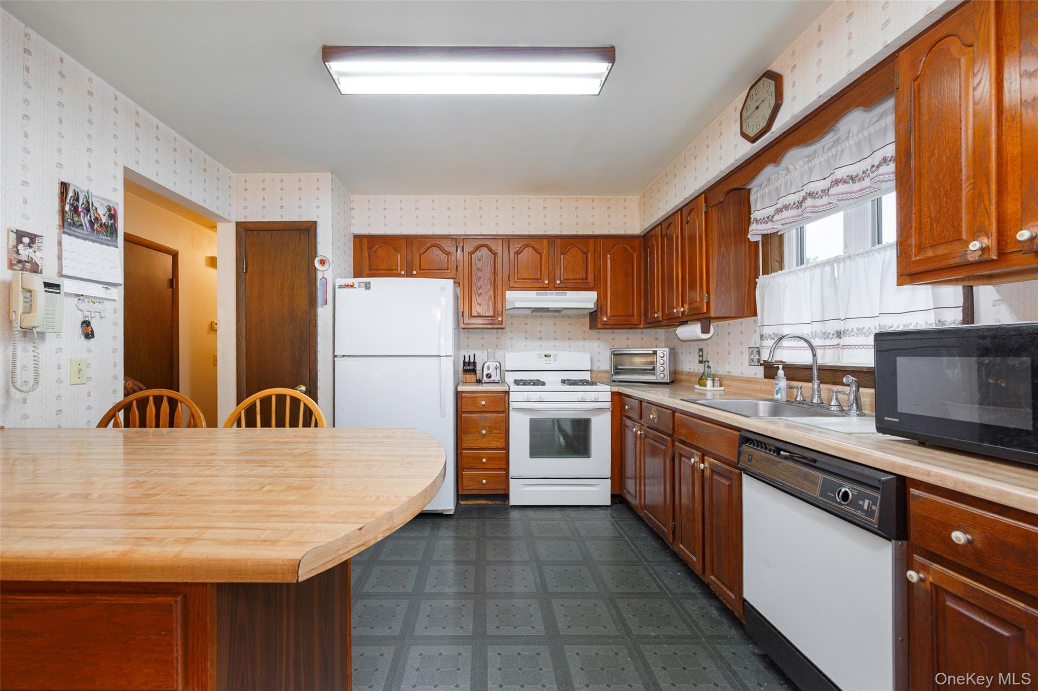 #14 photo, 144 N Elm Street, Beacon , NY 12508