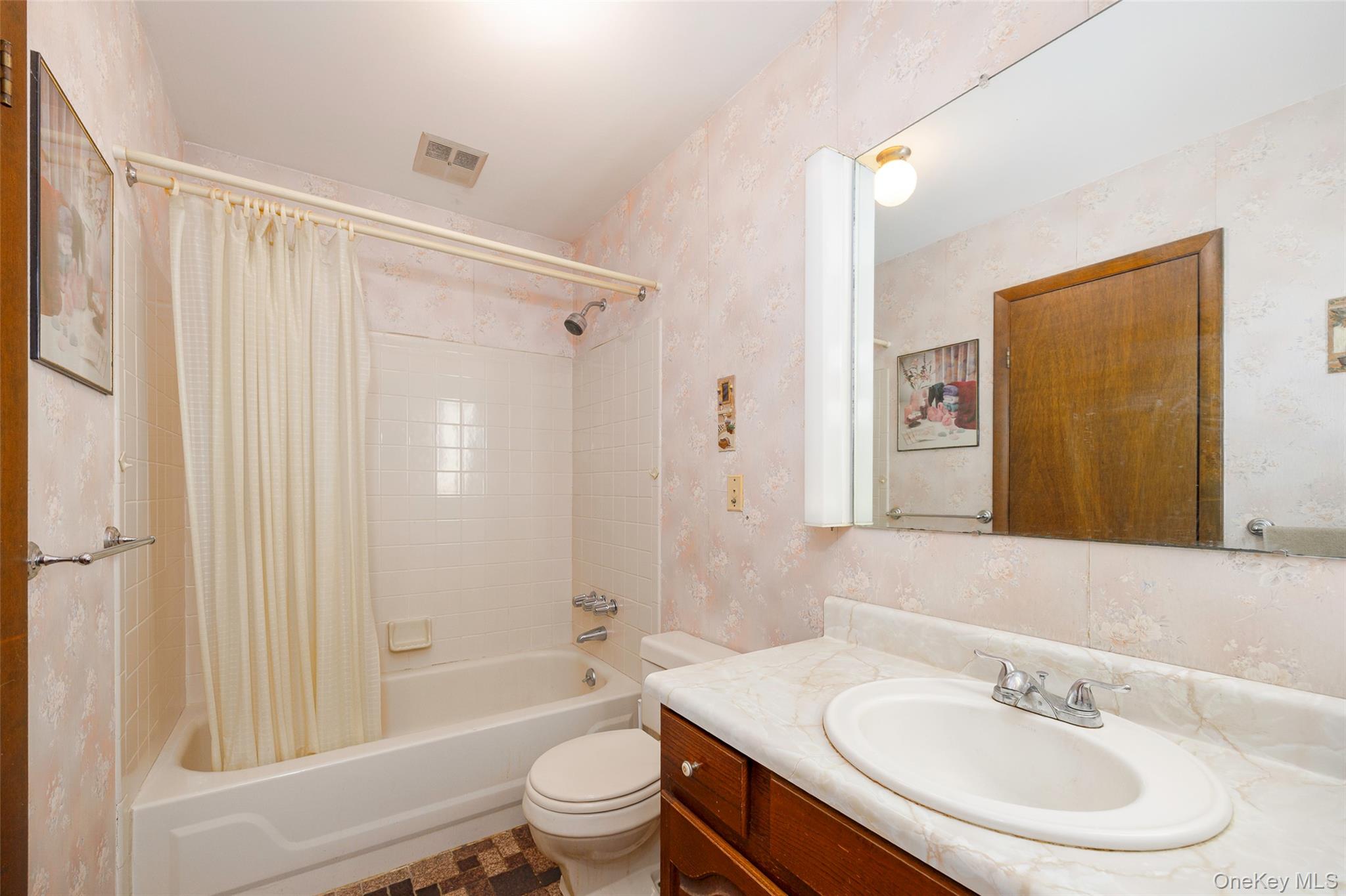 #16 photo, 144 N Elm Street, Beacon , NY 12508