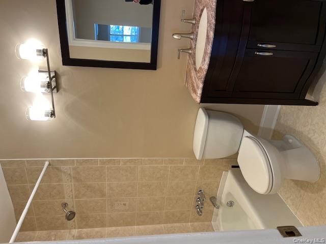 #11 photo, 10 Sierra Vista Lane, Valley Cottage , NY 10989