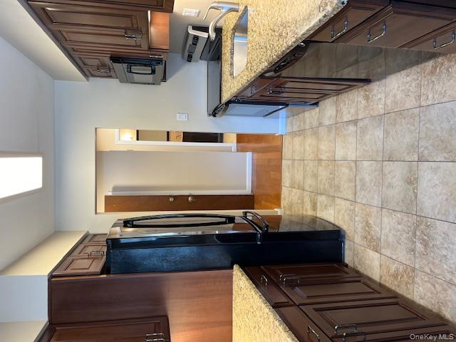 #6 photo, 10 Sierra Vista Lane, Valley Cottage , NY 10989