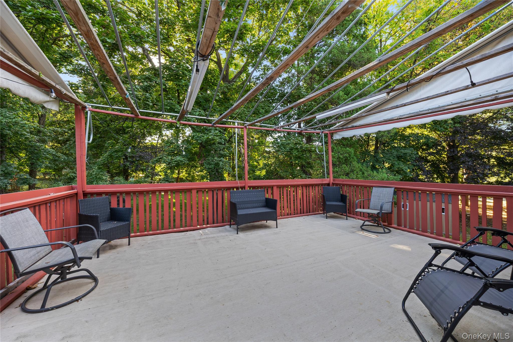 #18 photo, 15 Fairway Oval, Spring Valley , NY 10977