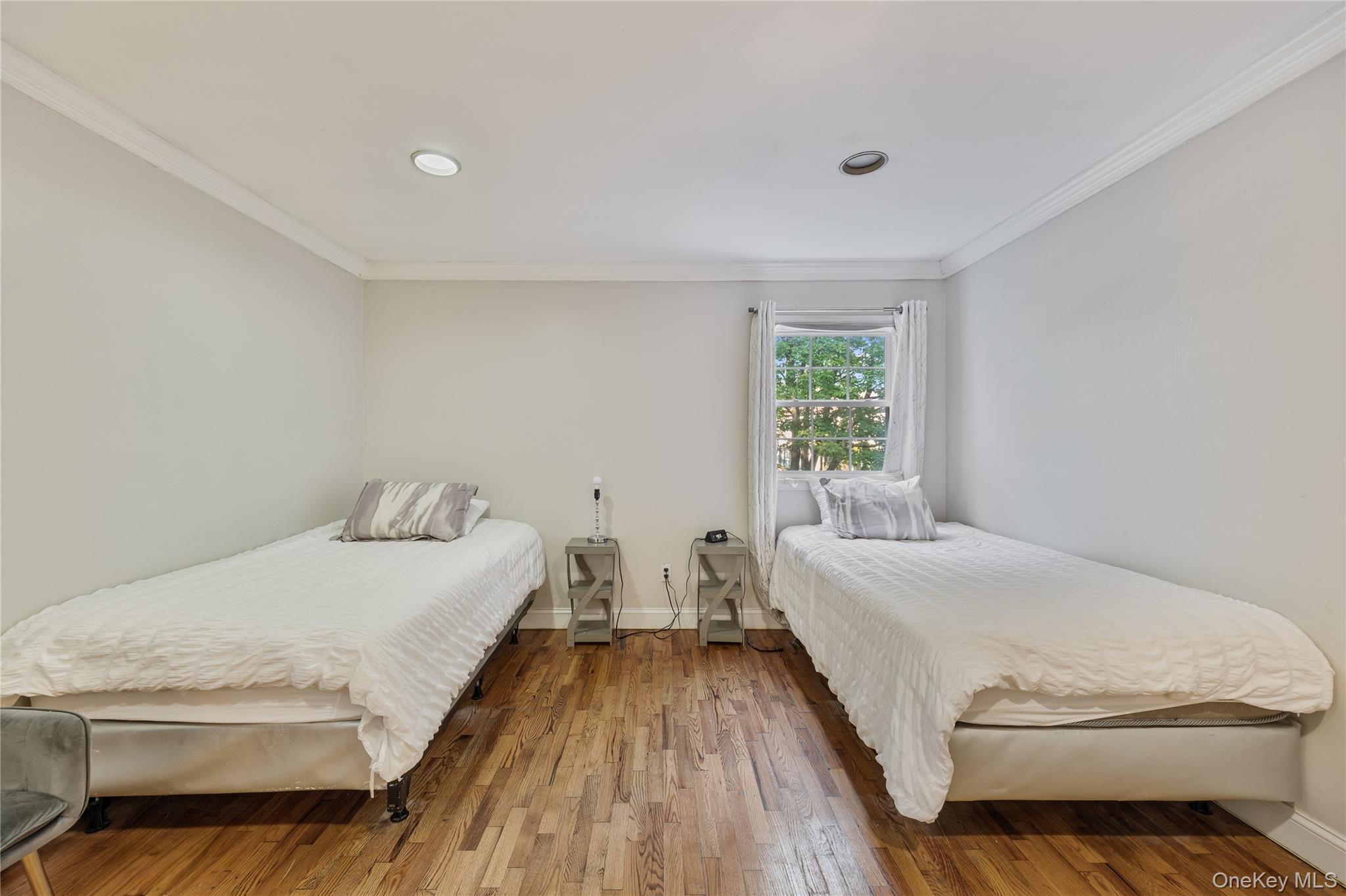 #20 photo, 15 Fairway Oval, Spring Valley , NY 10977