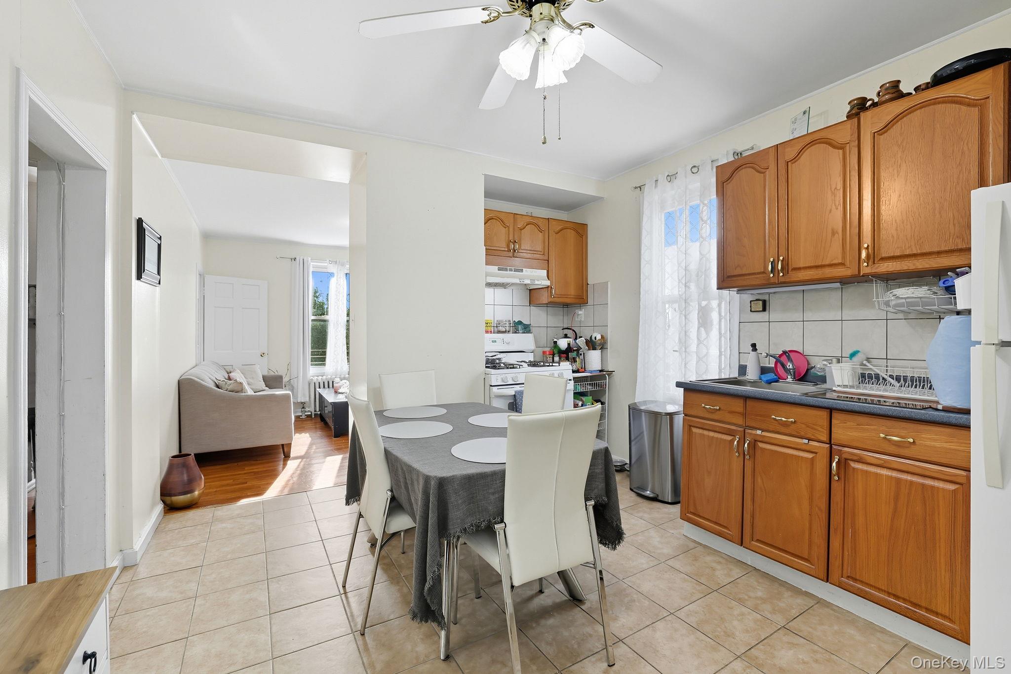 #18 photo, 261 Edwards Place, Yonkers , NY 10703