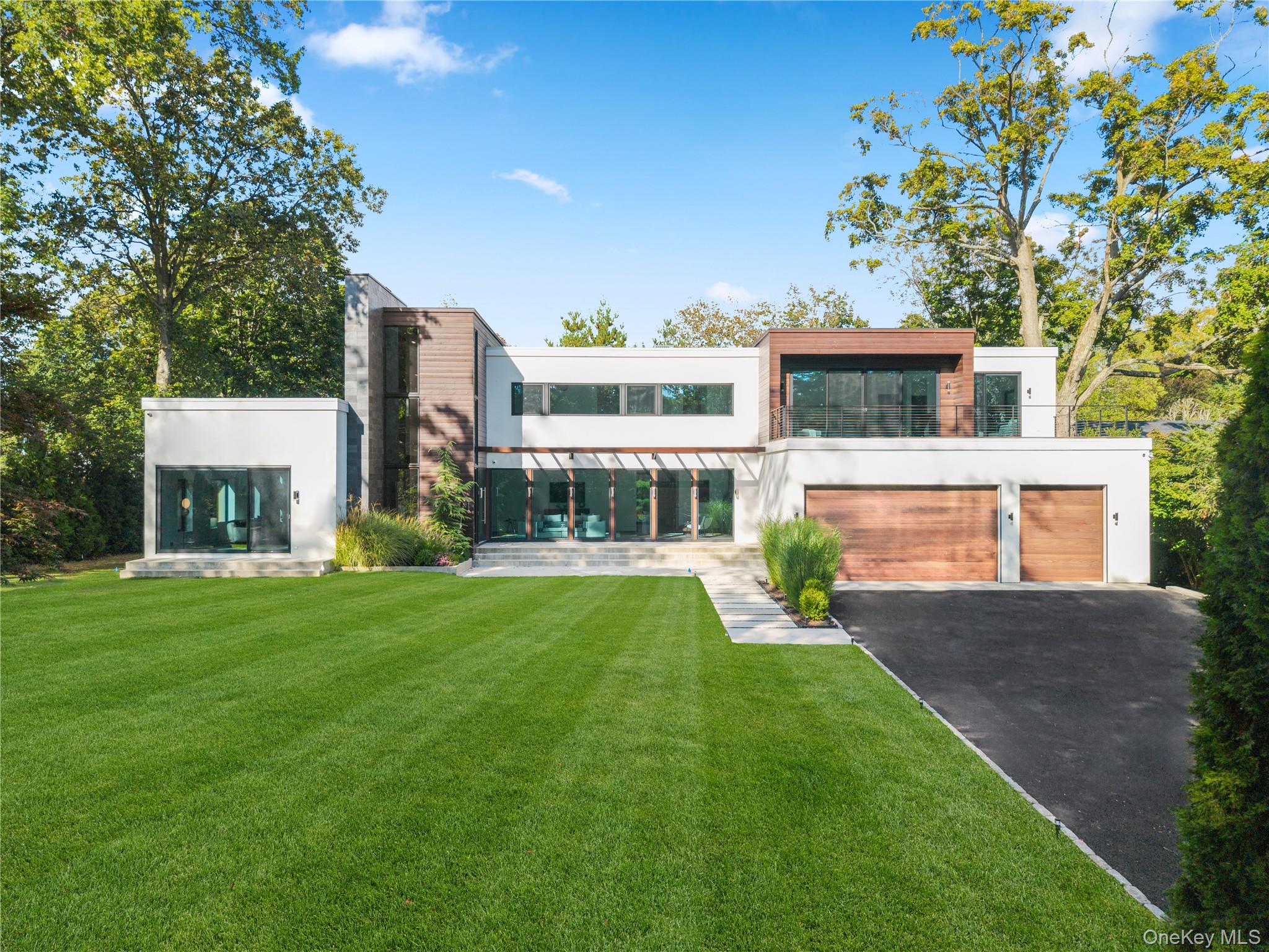 #1 photo, 800 Rushmore Avenue, Mamaroneck , NY 10543