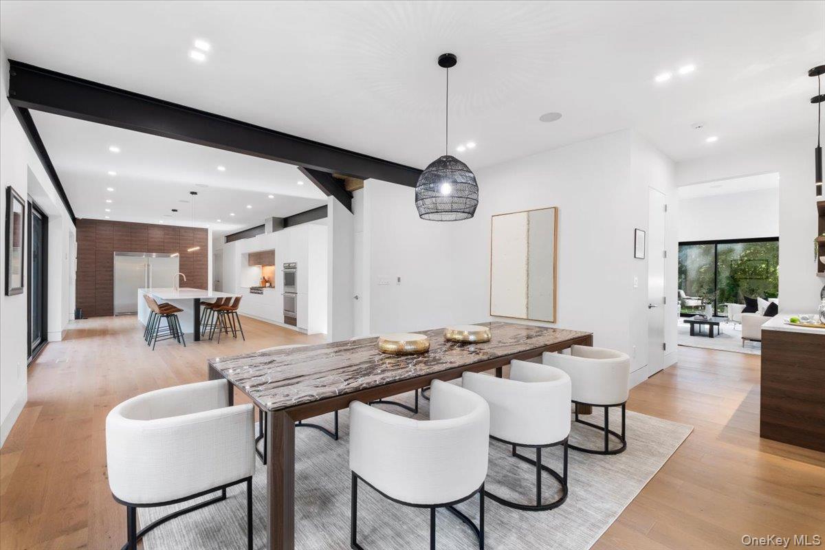 #16 photo, 800 Rushmore Avenue, Mamaroneck , NY 10543