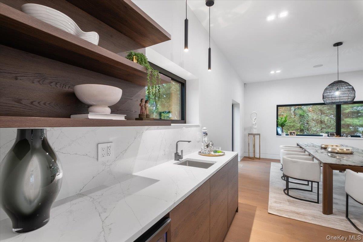 #18 photo, 800 Rushmore Avenue, Mamaroneck , NY 10543