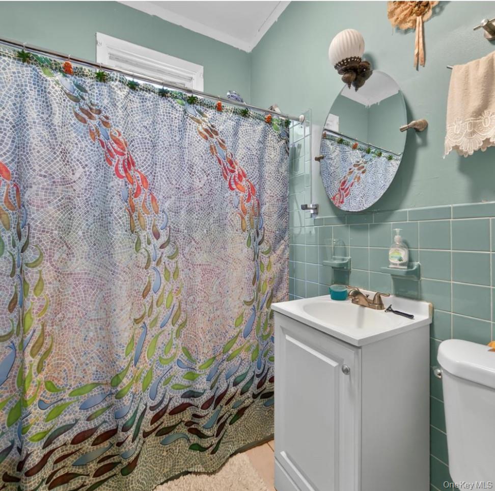 #2 photo, 839 E 228th Street, ブロンクス区 Bronx , NY 10466