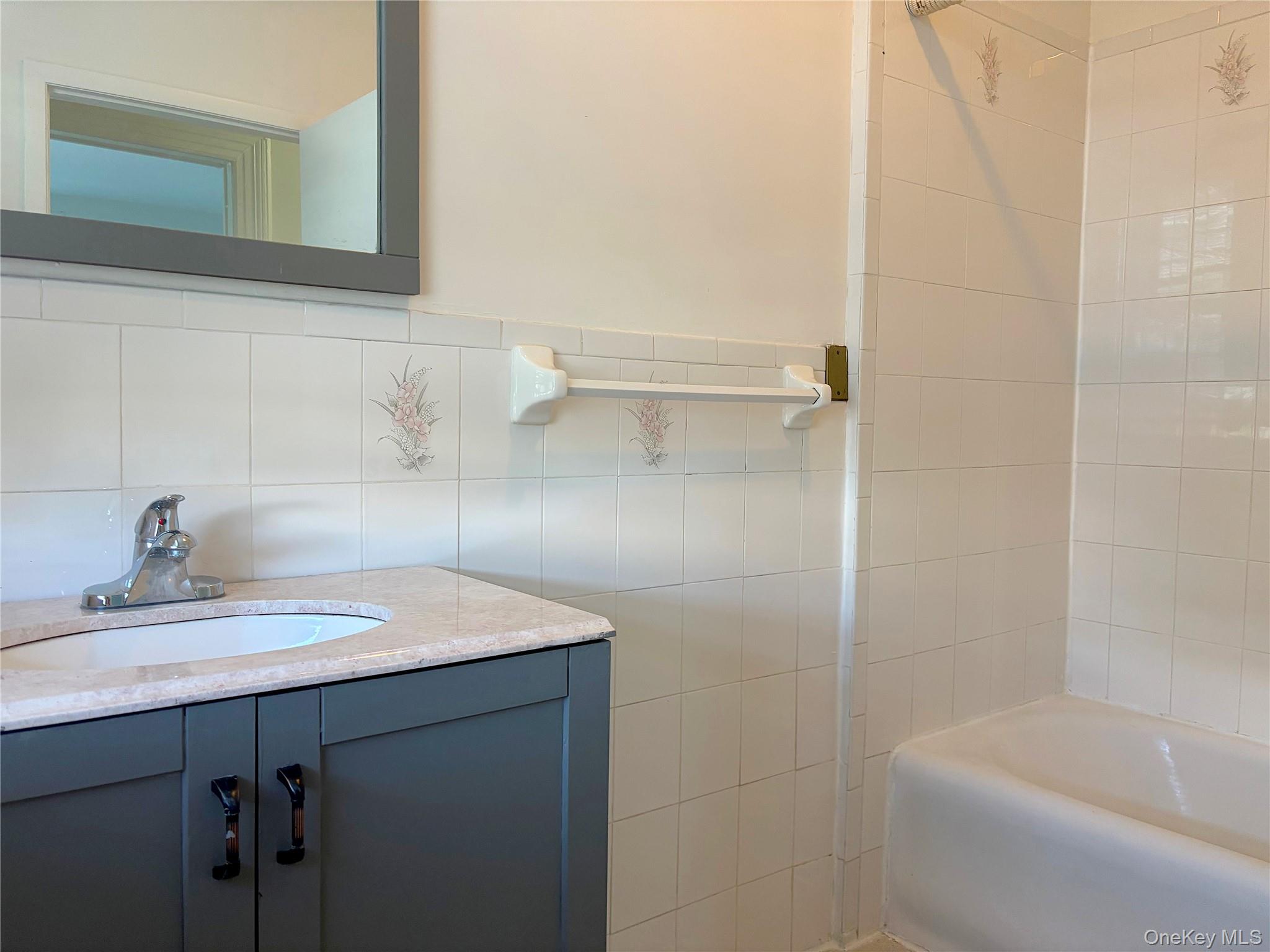 #14 photo, 4 Bancker Place, New Rochelle , NY 10805