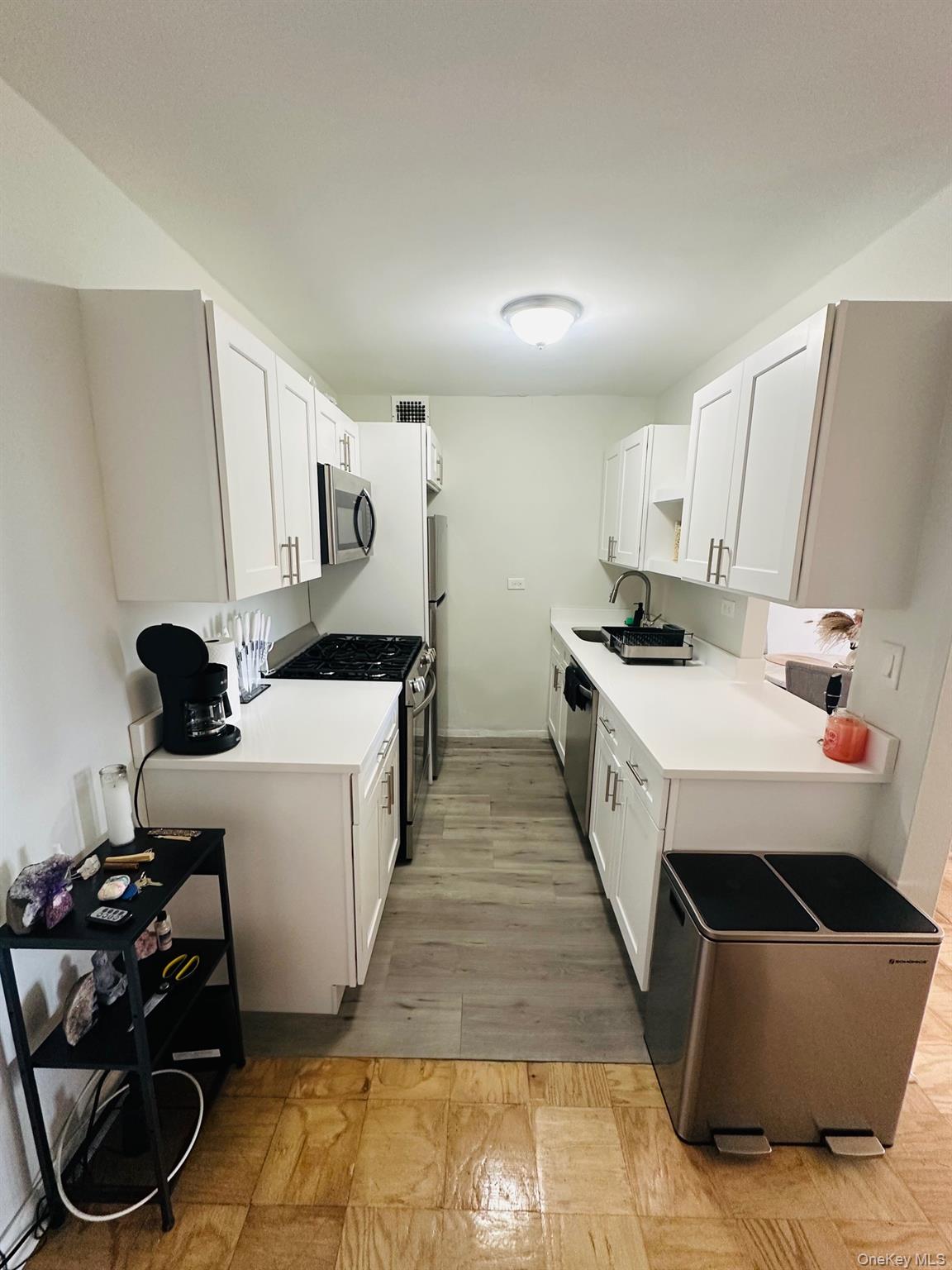 #14 photo, 3121 Middletown Road, Bronx , NY 10461