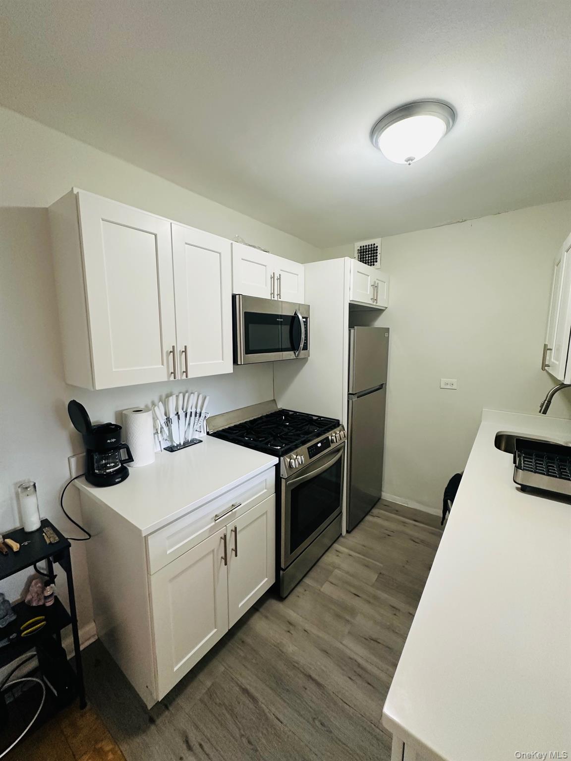 #16 photo, 3121 Middletown Road, Bronx , NY 10461