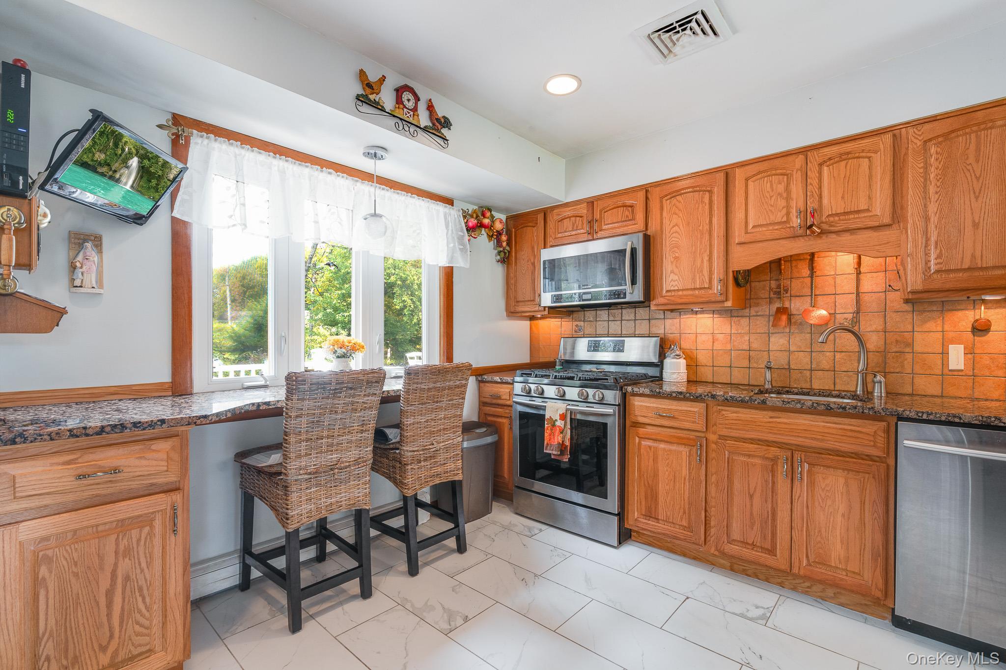 #9 photo, 34 Raker Road, Poughkeepsie , NY 12603