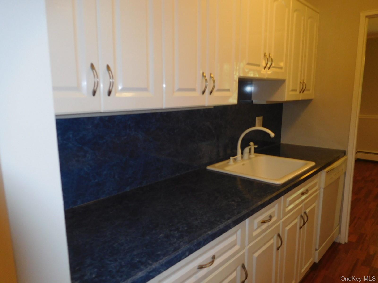 #12 photo, 3 Consulate Drive, Tuckahoe , NY 10707