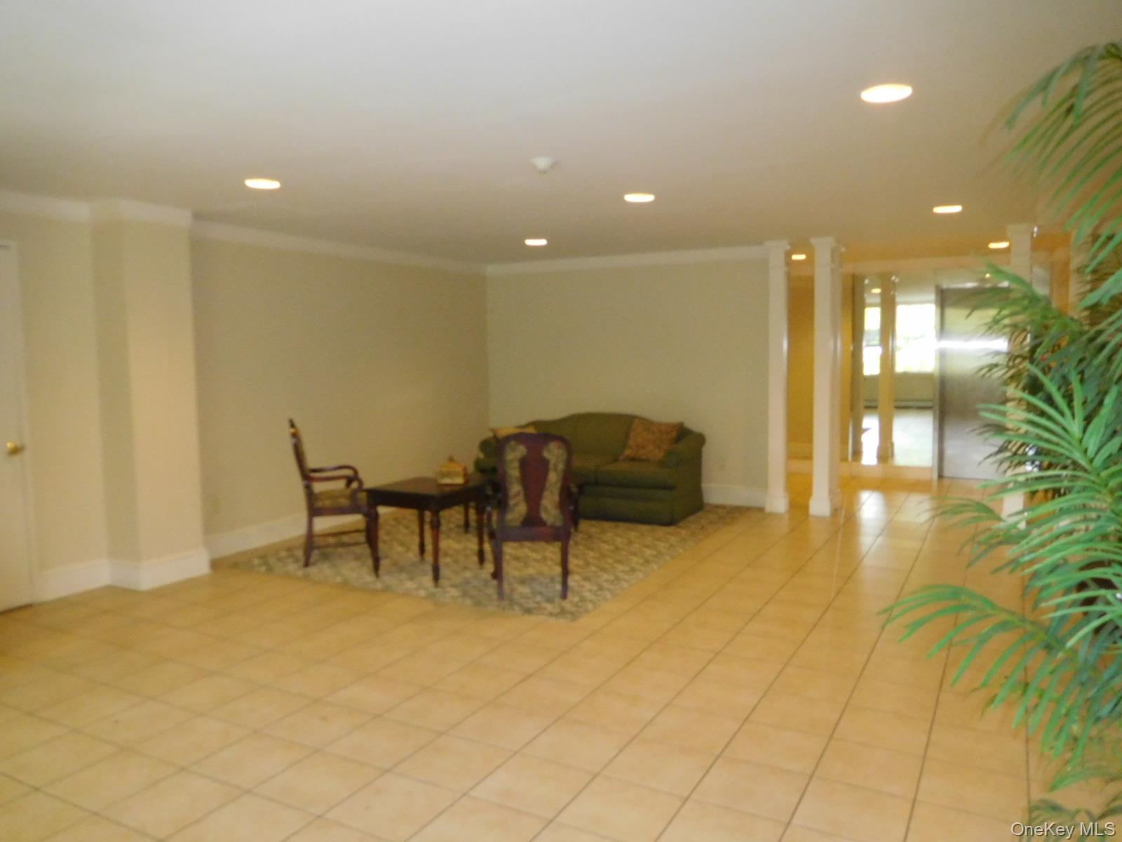 #3 photo, 3 Consulate Drive, Tuckahoe , NY 10707