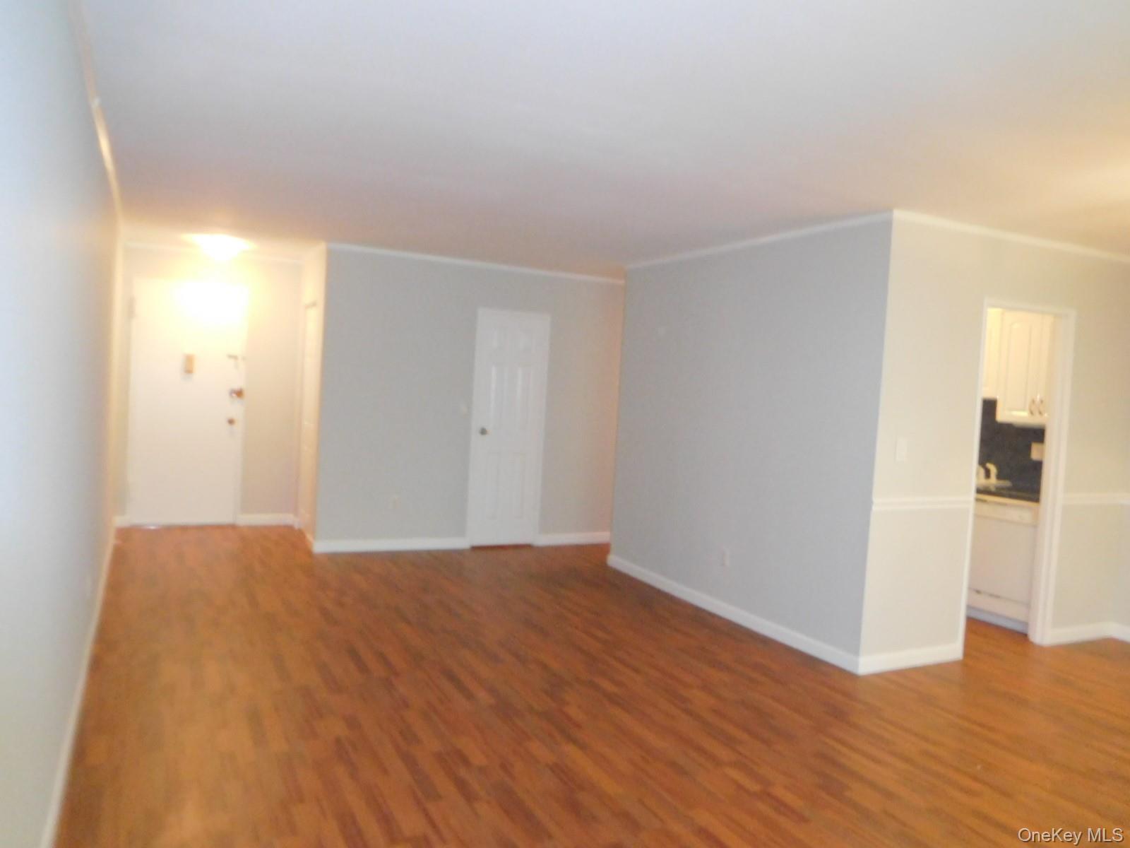 #7 photo, 3 Consulate Drive, Tuckahoe , NY 10707