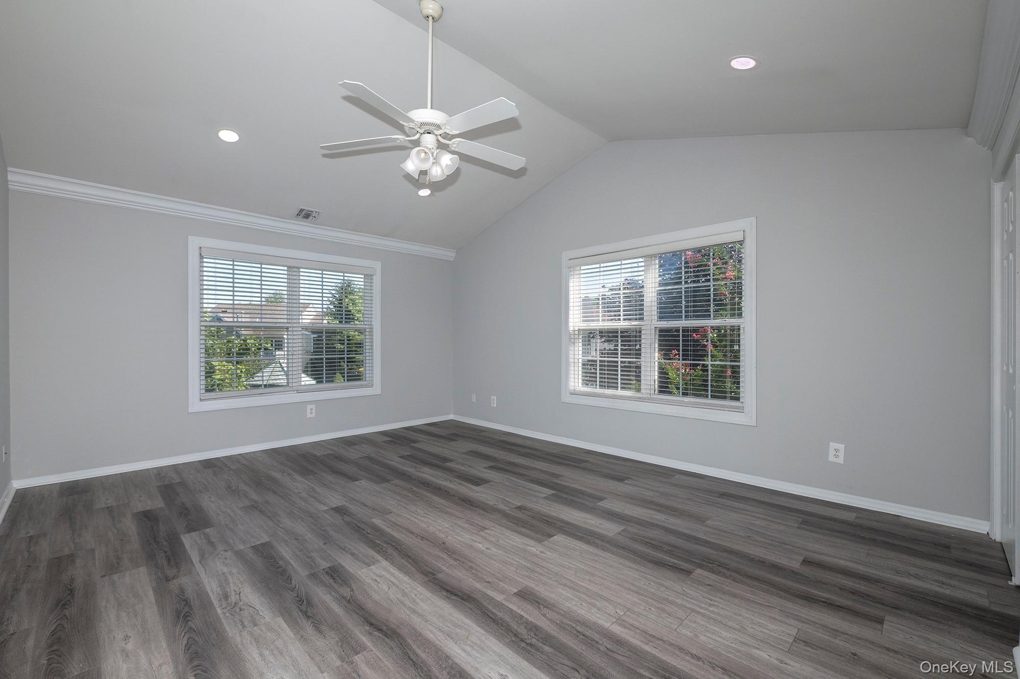 #6 photo, 170 Overlook Drive, サフォーク郡 Farmingville , NY 11738