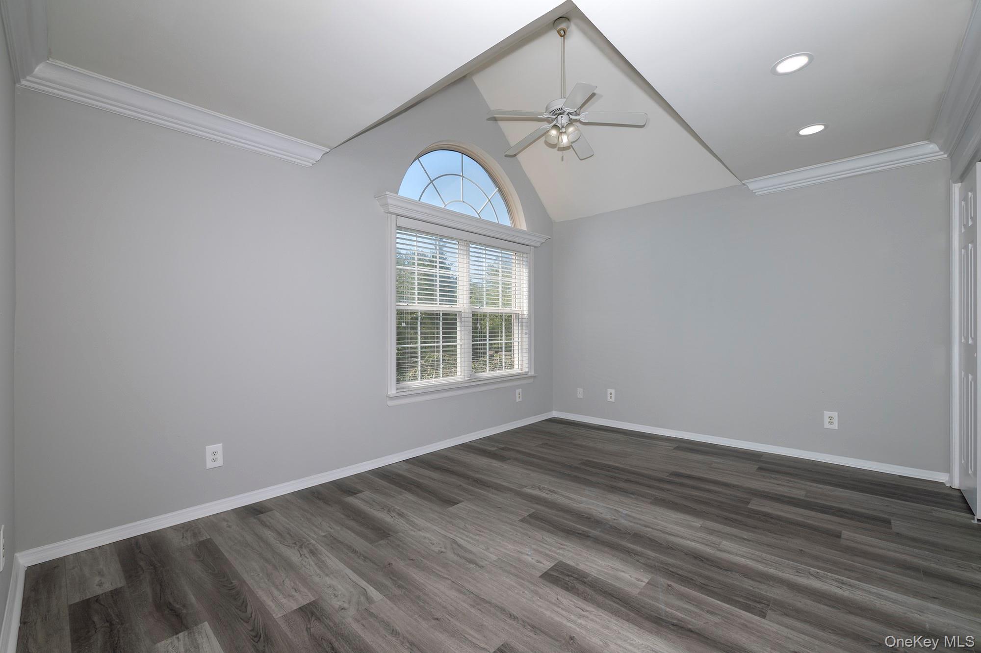 #9 photo, 170 Overlook Drive, サフォーク郡 Farmingville , NY 11738