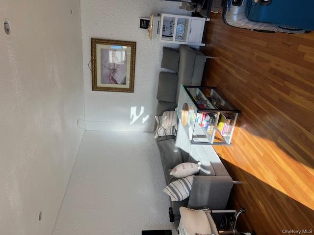 #10 photo, 3231 71 Street, クイーンズ区 East Elmhurst , NY 11370