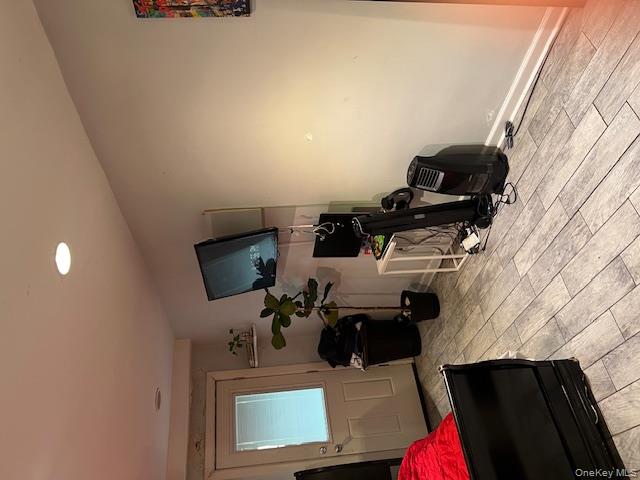 #4 photo, 3231 71 Street, クイーンズ区 East Elmhurst , NY 11370