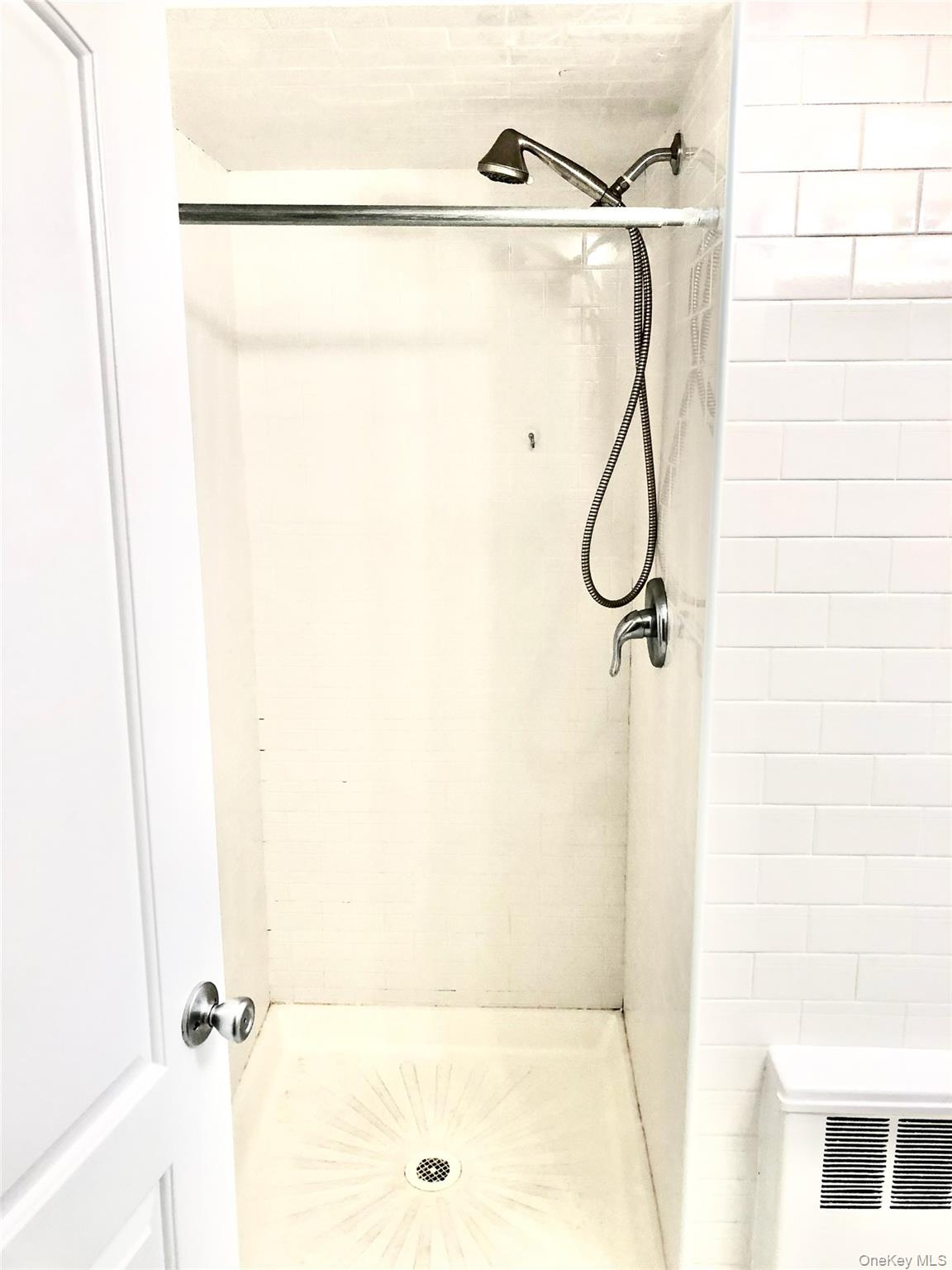 #7 photo, 48 Illinois Avenue, Long Beach , NY 11561