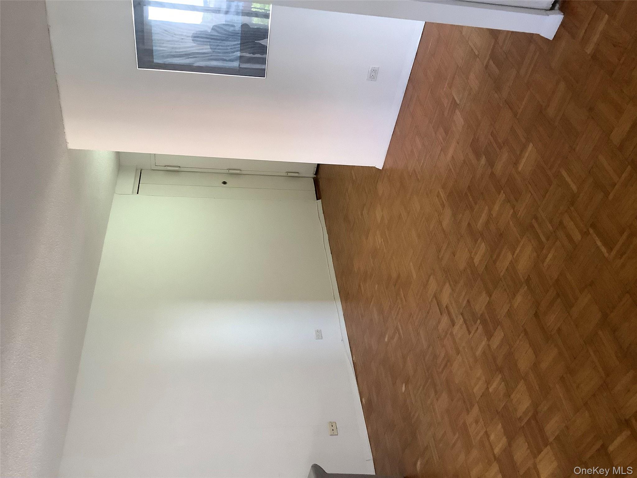 #2 photo, 138-35 ELDER AVE, クイーンズ区 Queens Village , NY 11355