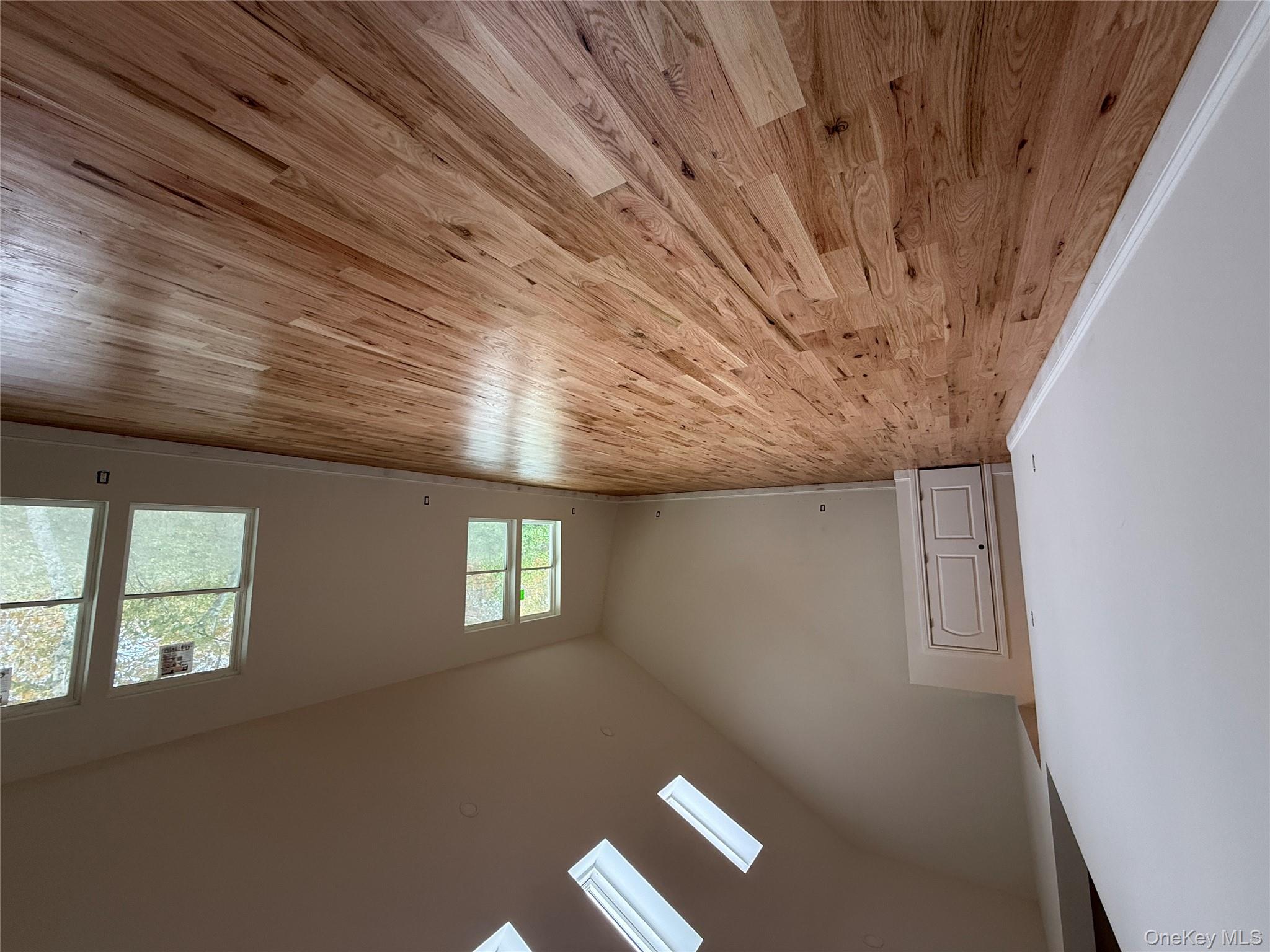 #15 photo, 84 Beaver Drive, सफ़ोक काउंटी Mastic Beach , NY 11951