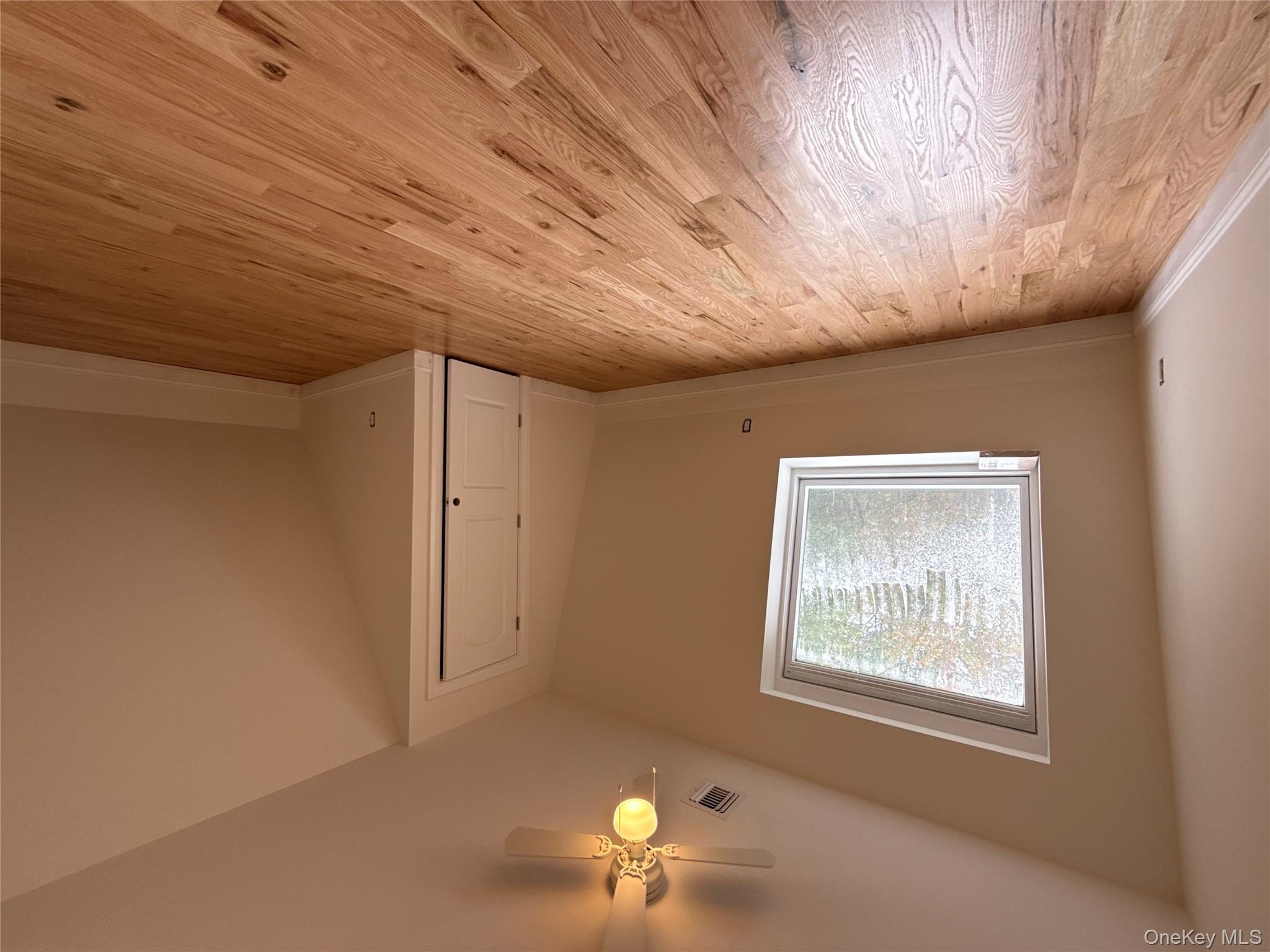 #20 photo, 84 Beaver Drive, सफ़ोक काउंटी Mastic Beach , NY 11951