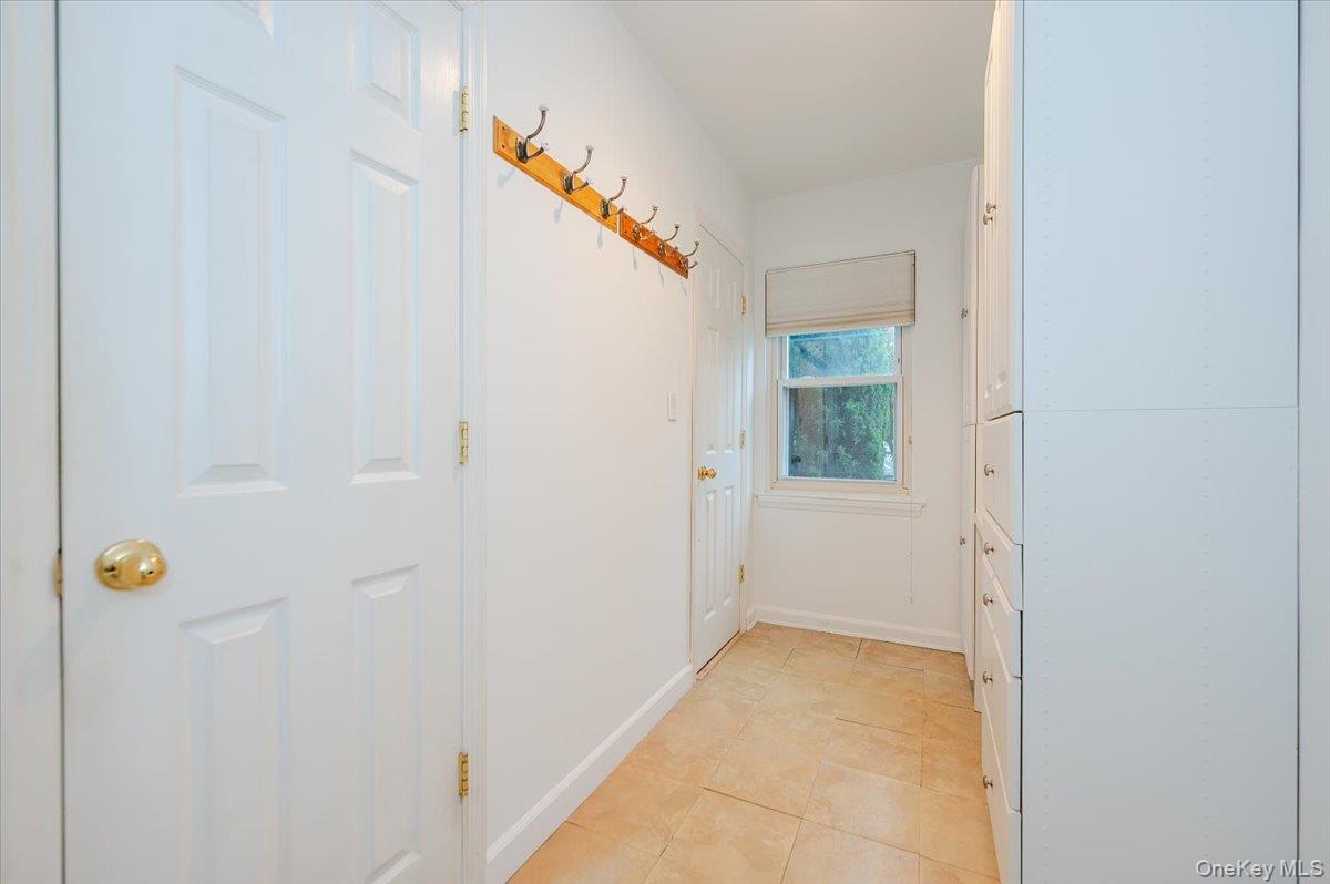 #16 photo, 10 Linden Street, Malverne , NY 11565