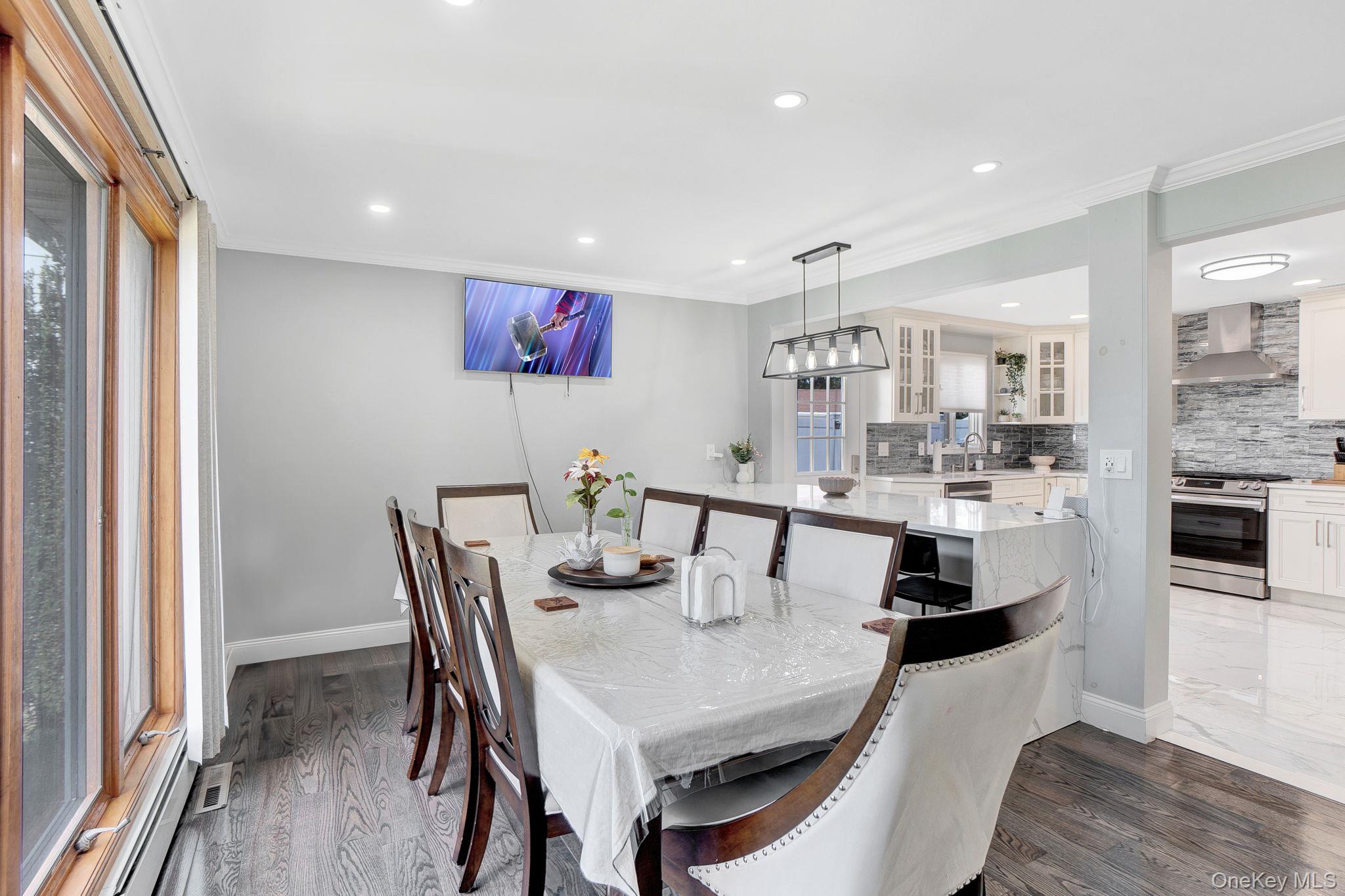 #12 photo, 9 Pine Lane, Valley Stream , NY 11581