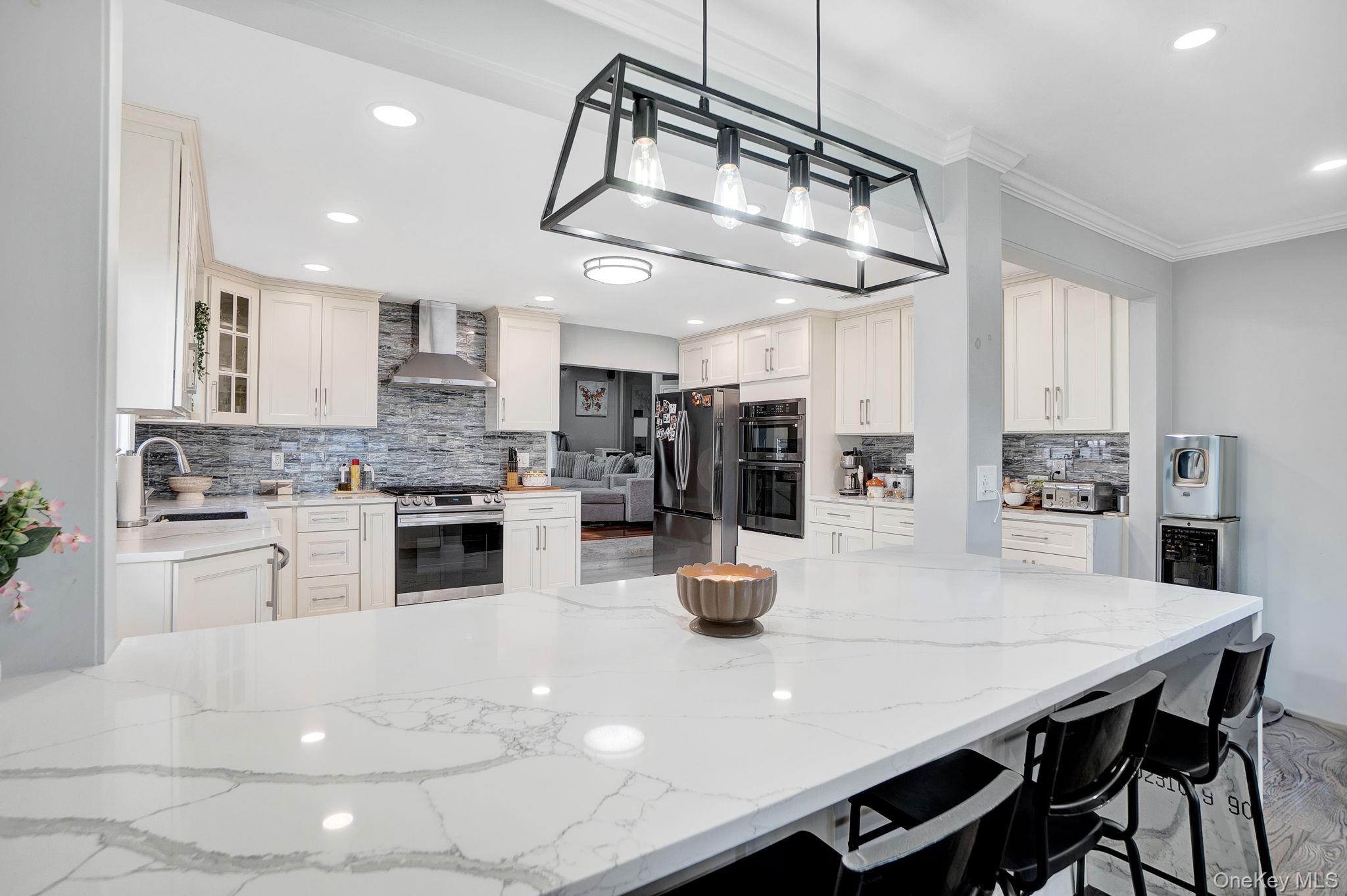 #13 photo, 9 Pine Lane, Valley Stream , NY 11581