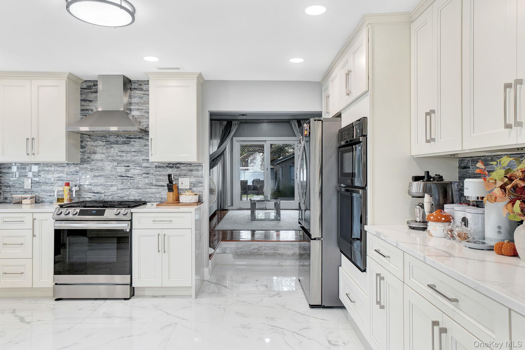 #17 photo, 9 Pine Lane, Valley Stream , NY 11581