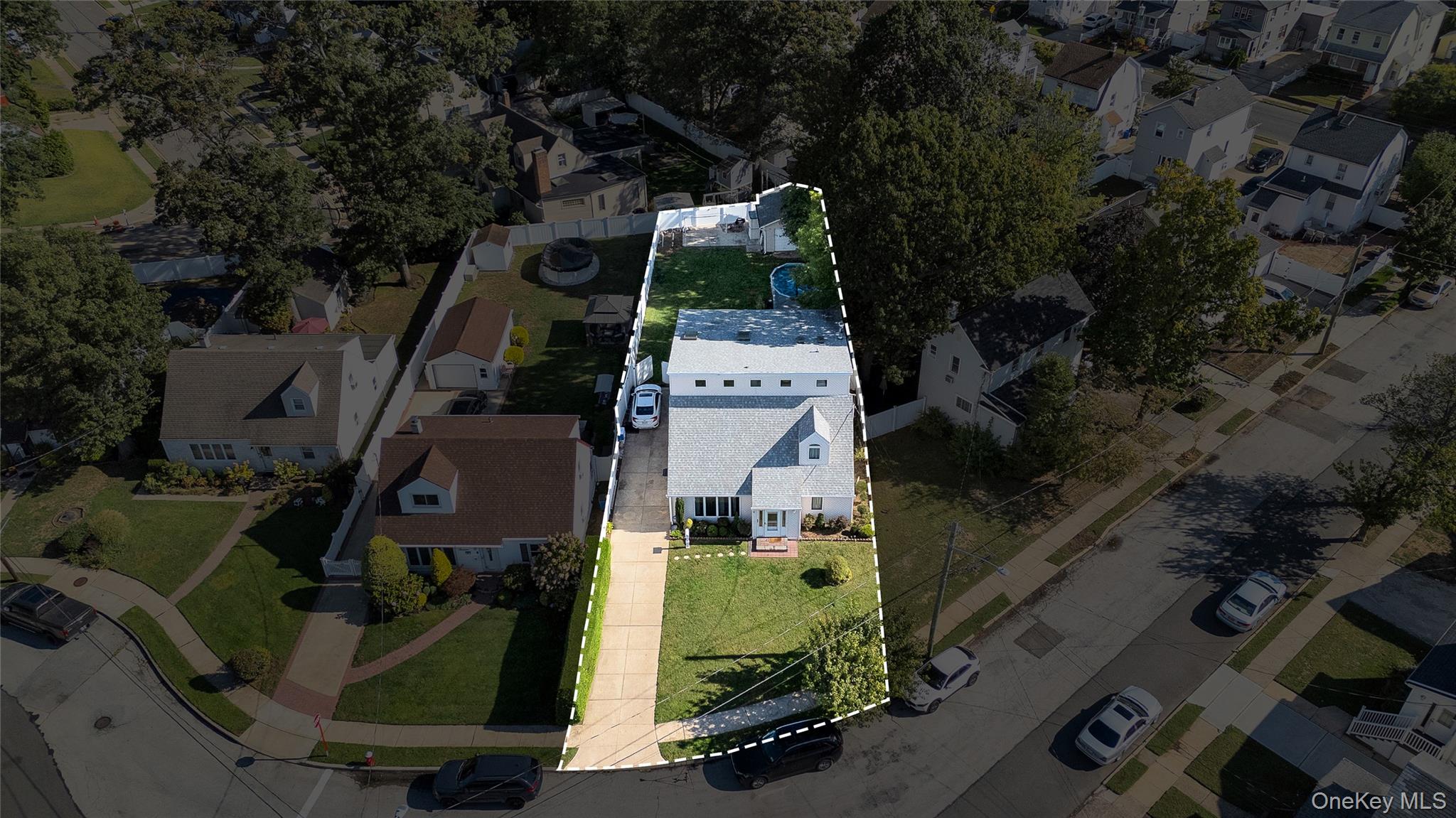 #4 photo, 9 Pine Lane, Valley Stream , NY 11581