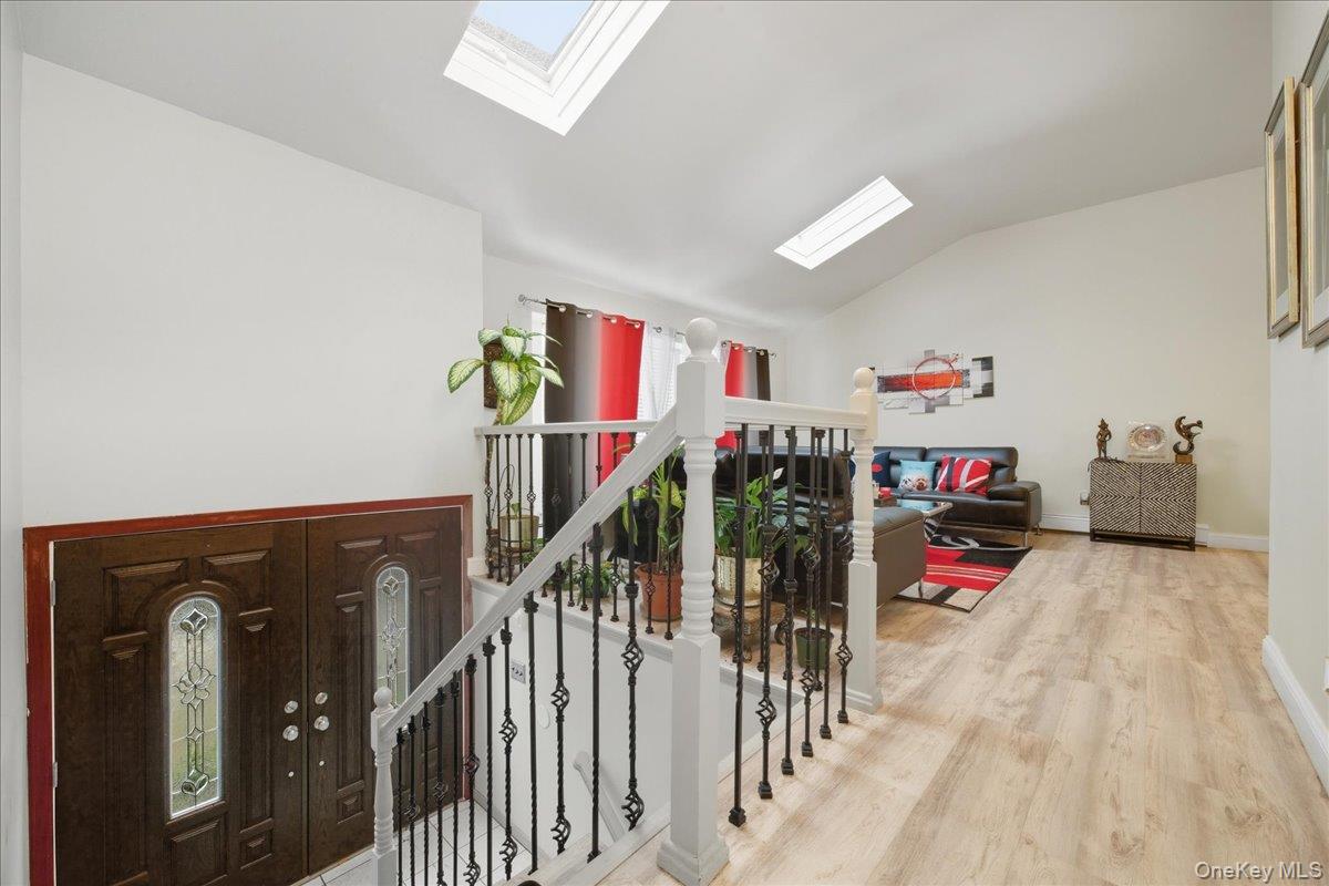 #3 photo, 302 W John Street, Hicksville , NY 11801