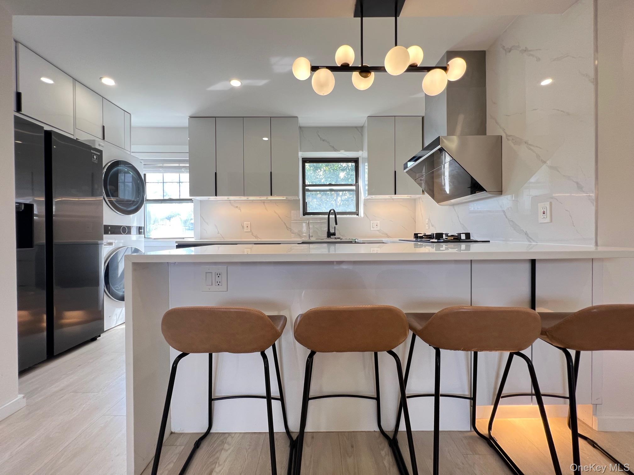 #2 photo, 13707 68th Drive, クイーンズ区 Flushing , NY 11367