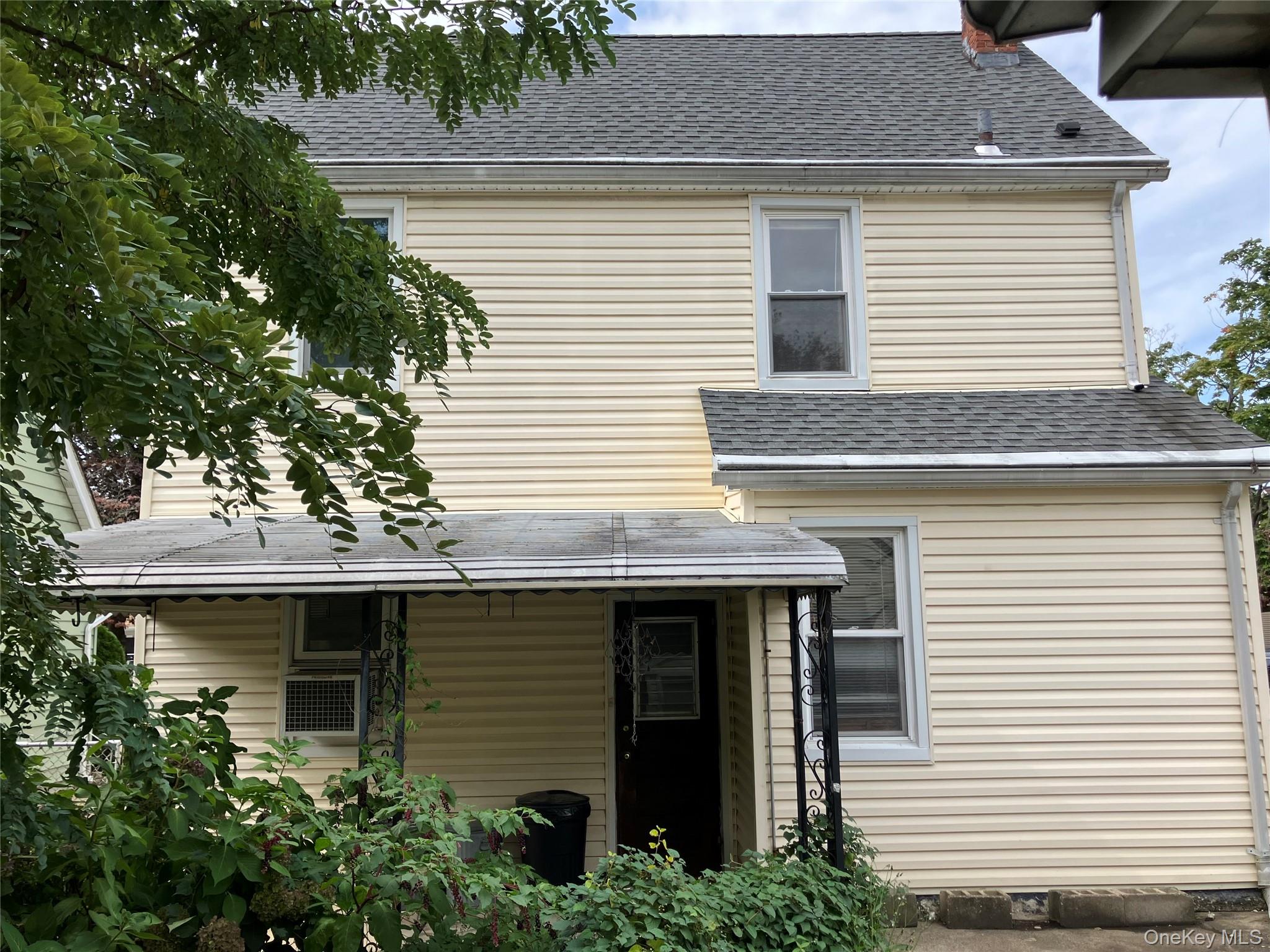 #8 photo, 121 Campbell Avenue, Williston Park , NY 11596