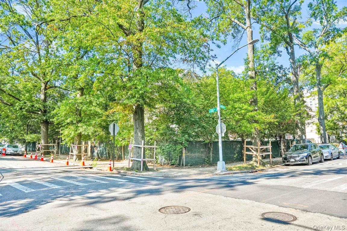 #10 photo, 81-26 Austin Street, クイーンズ区 Kew Gardens , NY 11415