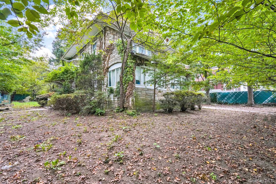 #14 photo, 81-26 Austin Street, クイーンズ区 Kew Gardens , NY 11415