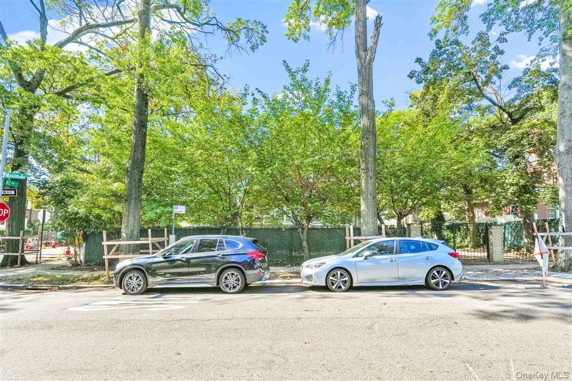 #9 photo, 81-26 Austin Street, クイーンズ区 Kew Gardens , NY 11415