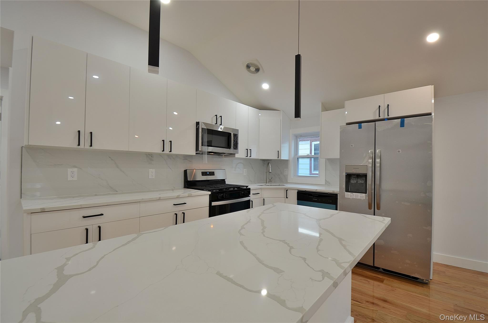 #5 photo, 21942 112th Road, Queens Village , NY 11429