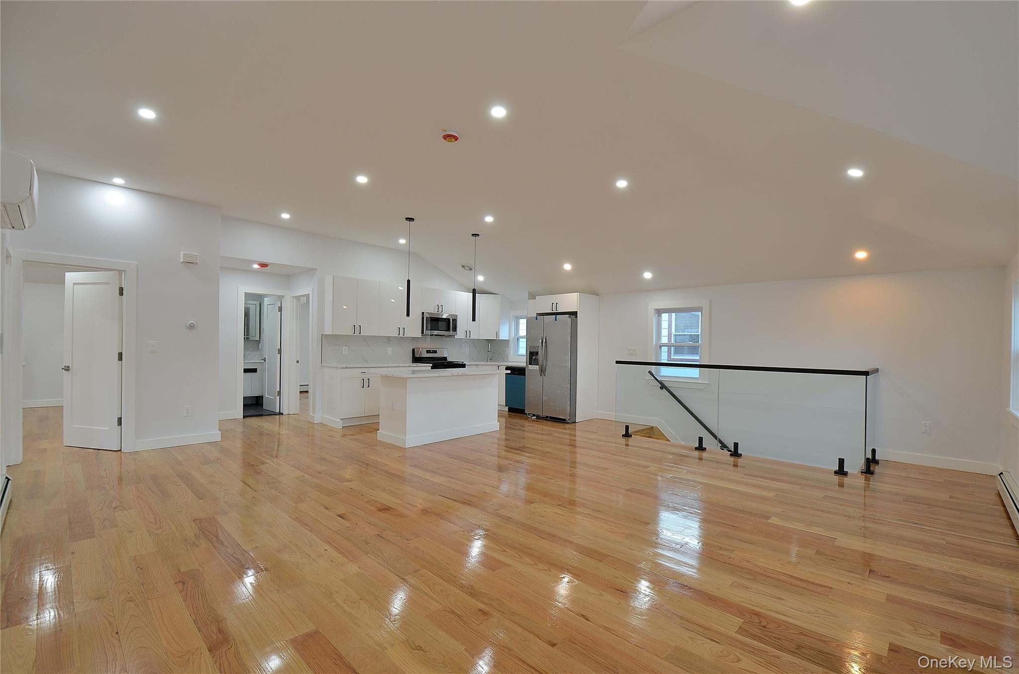 #7 photo, 21942 112th Road, Queens Village , NY 11429