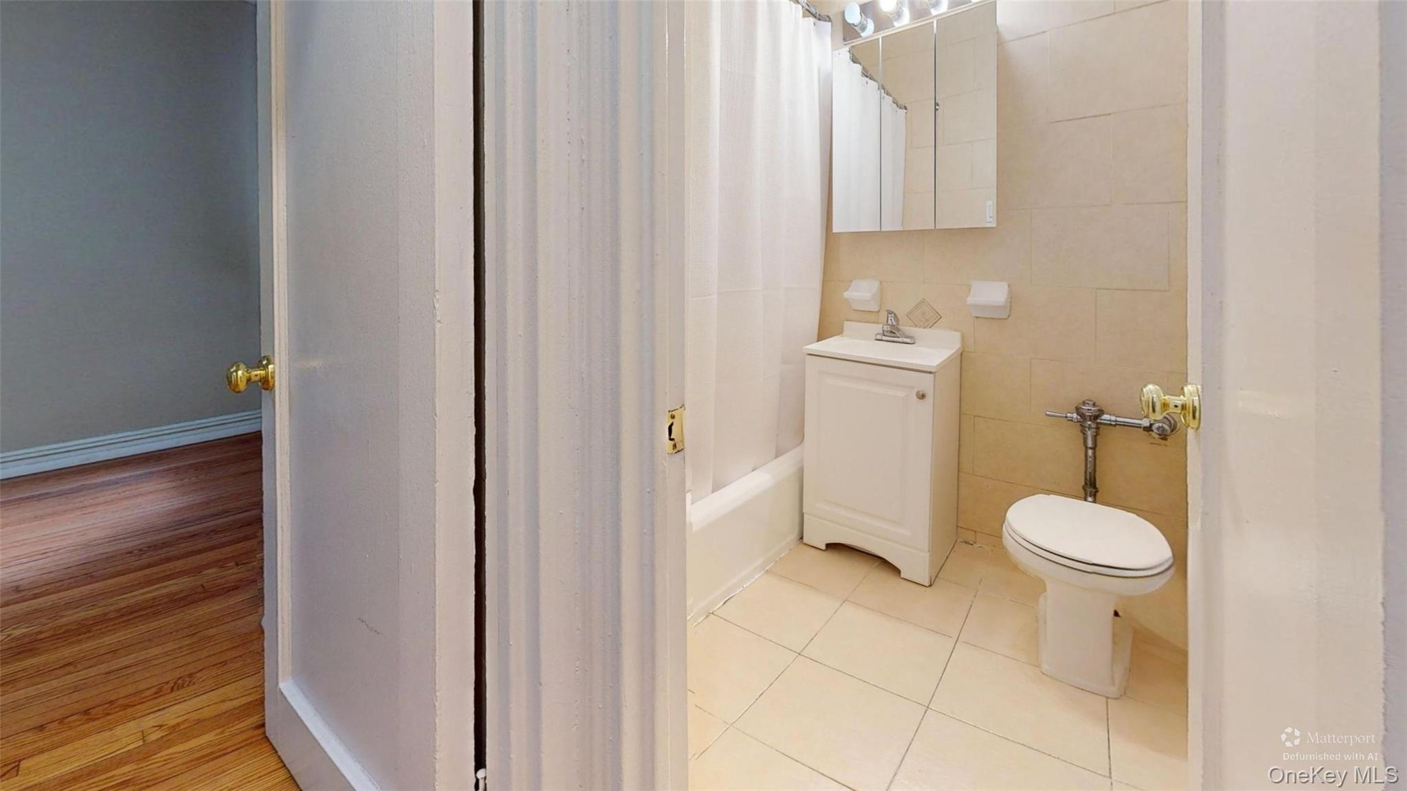 #10 photo, 11406 Queens Boulevard, Forest Hills , NY 11375