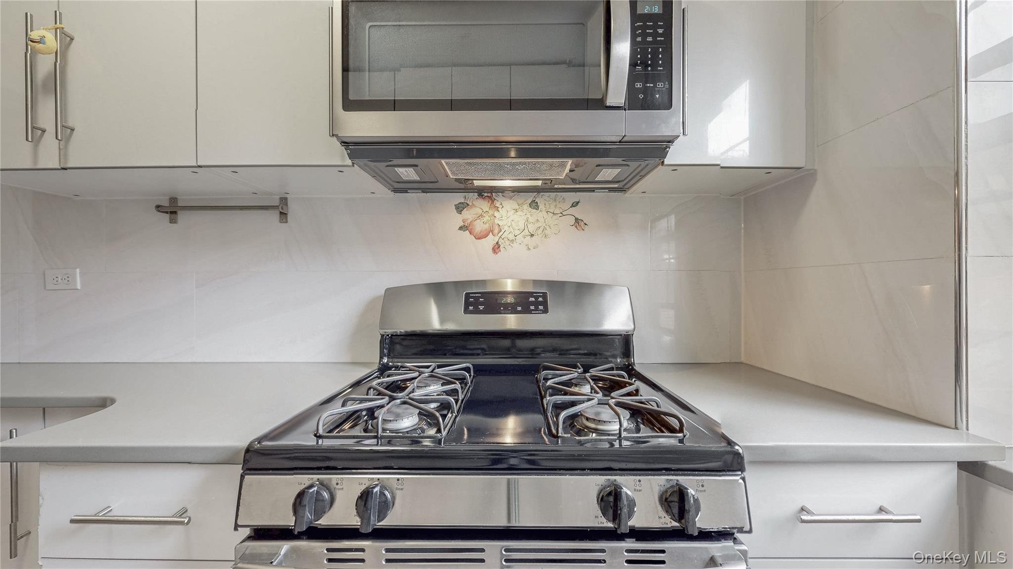 #11 photo, 144-30 78th Rd, クイーンズ区 Flushing , NY 11367