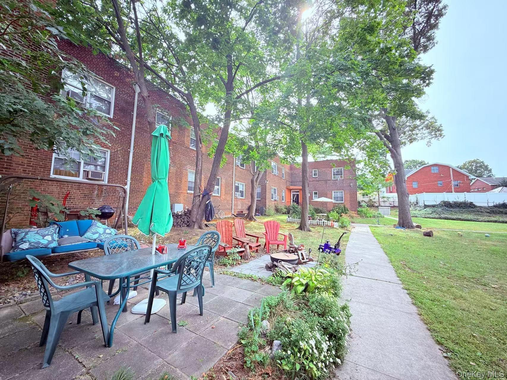 #1 photo, 135-44 78th Avenue, Apt 32 C, クイーンズ区 Kew Garden Hills , NY 11367