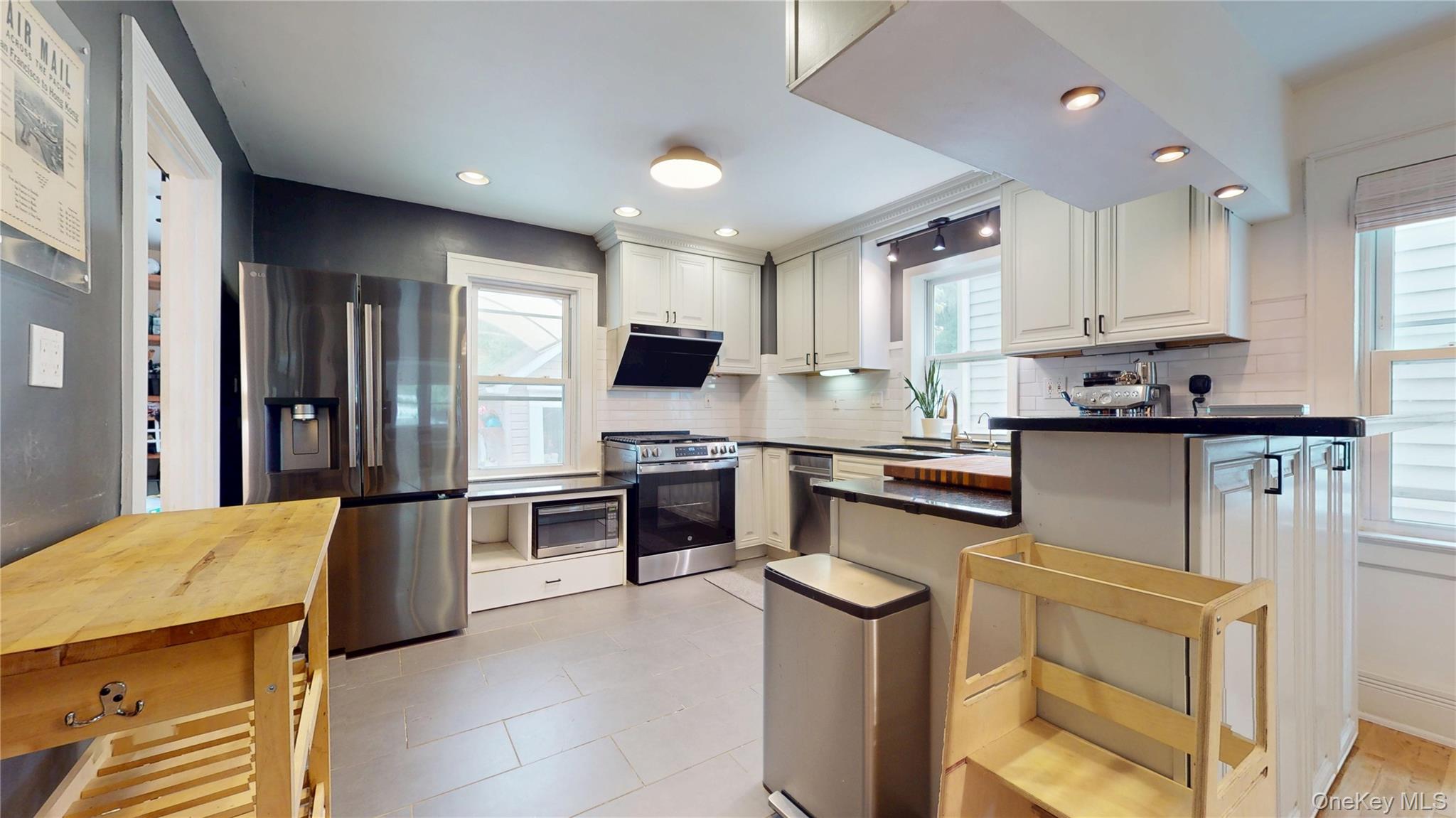 #15 photo, 6897 Alderton Street, Rego Park , NY 11374