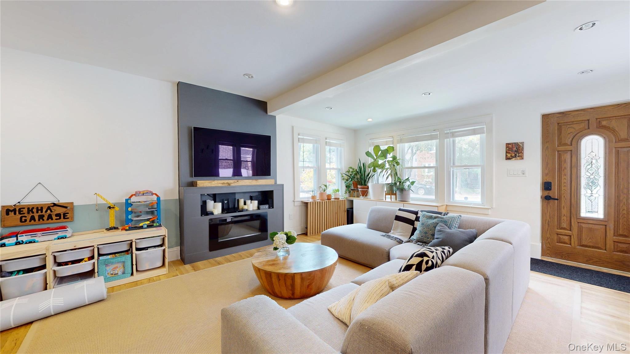 #5 photo, 6897 Alderton Street, Rego Park , NY 11374