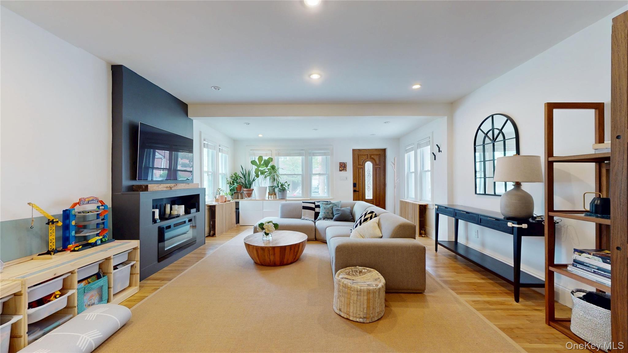 #8 photo, 6897 Alderton Street, Rego Park , NY 11374