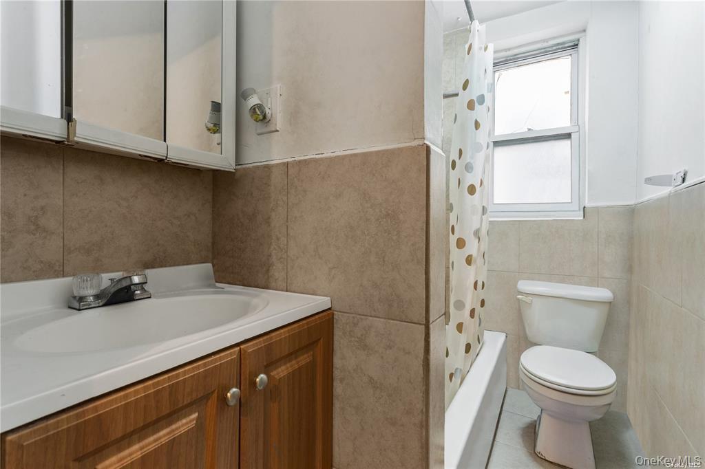 #13 photo, 97-28 41st Avenue, クイーンズ区 Corona , NY 11368