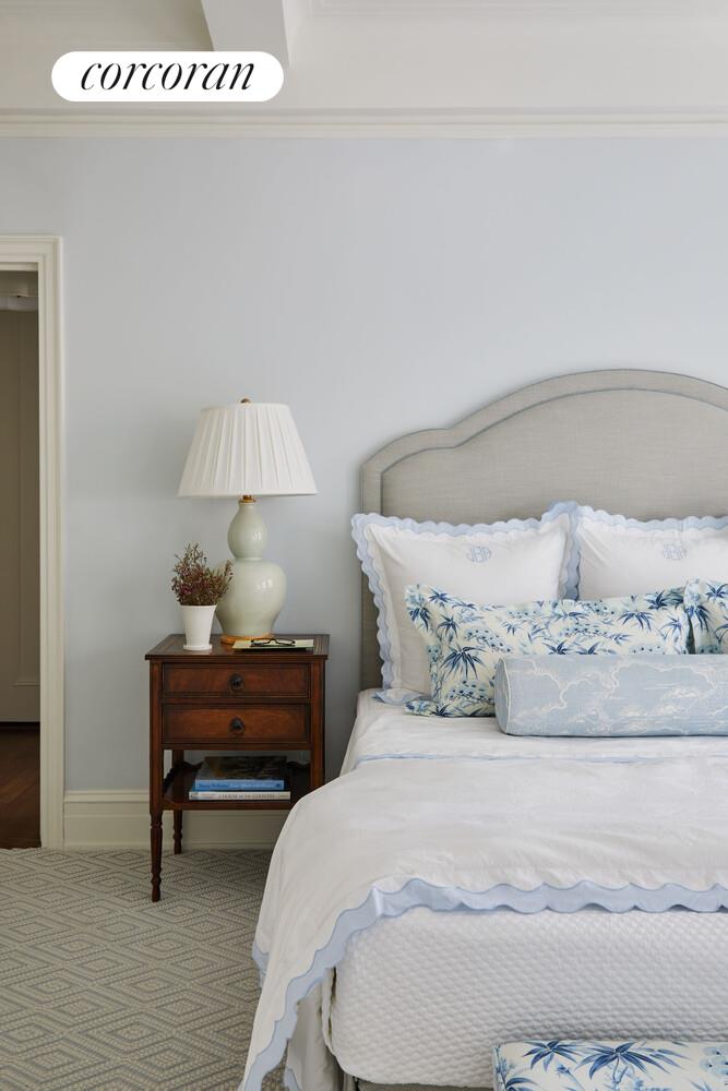 #11 photo, 130 E 75TH Street, Lenox Hill , NY 10021