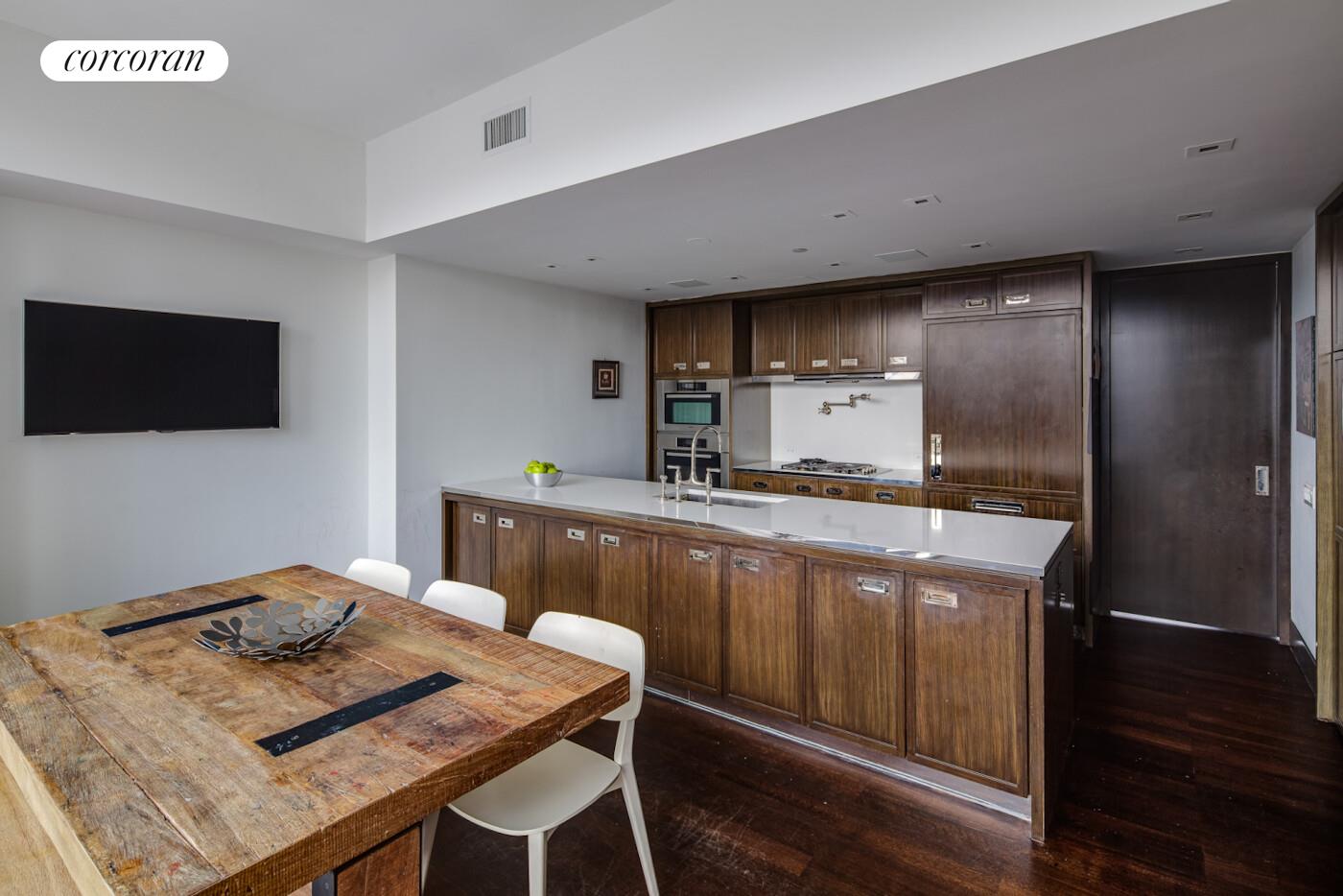 #4 photo, New York City, Upper East Side , NY 10028